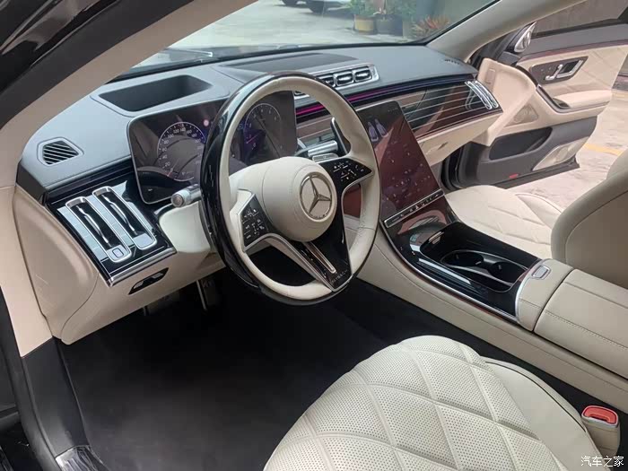 奔驰迈巴赫s480新车落地直接升级近满配