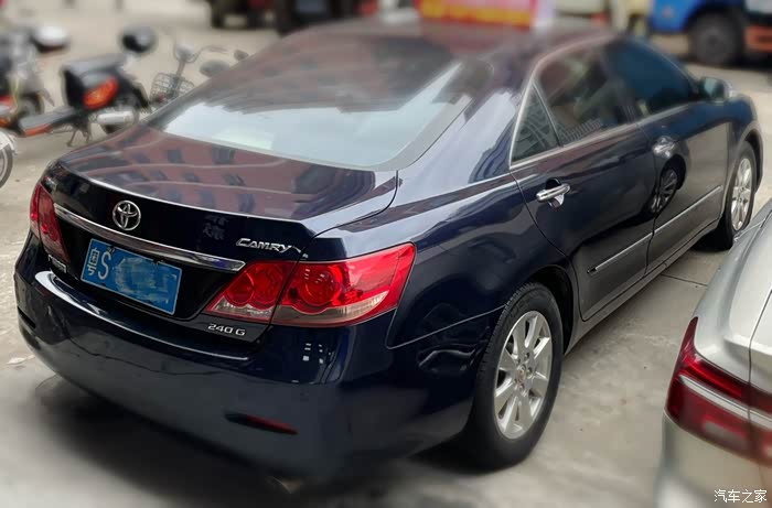 丰田凯美瑞08年上牌24g豪华版