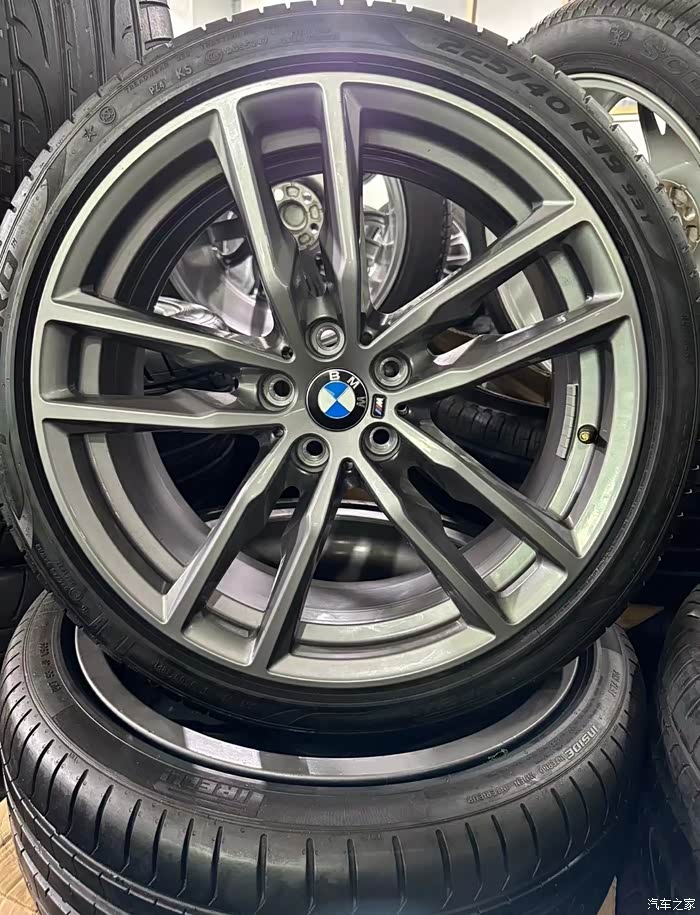 19寸宝马x3x4轮毂轮胎感兴趣的可以来