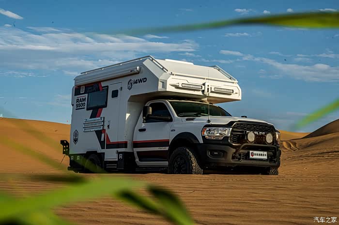 逃离城市喧嚣,驾驶旅美灵域5500s四驱越野房车去户外越野吧