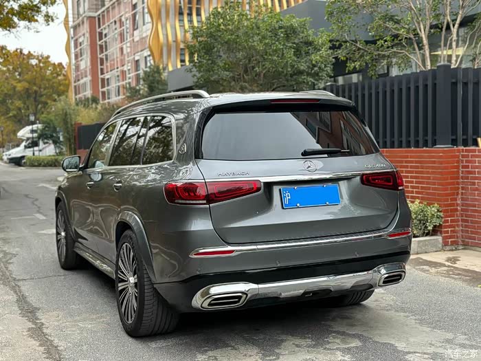 21年奔驰迈巴赫gls480仅行驶22万公里原版精品车