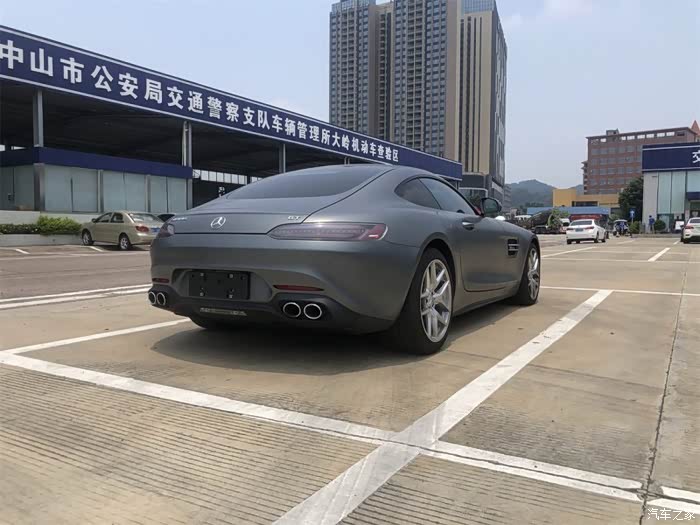 奔驰amggt哑光灰黑内2020年01月1500