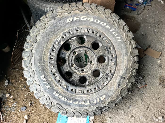 出酷路泽普拉多轮毂轮胎