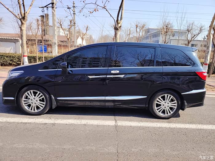 2017年艾力绅24豪华一处喷漆14万公里单独换个后