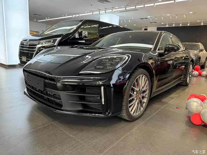 帕拉梅拉 四驱行政加长现车,随时提