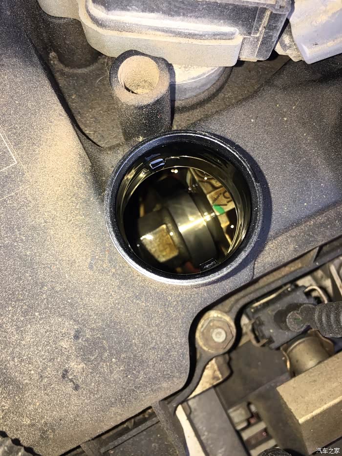 【图】拍了一下机油加注口,算什么水平_机油论坛_汽车之家论坛