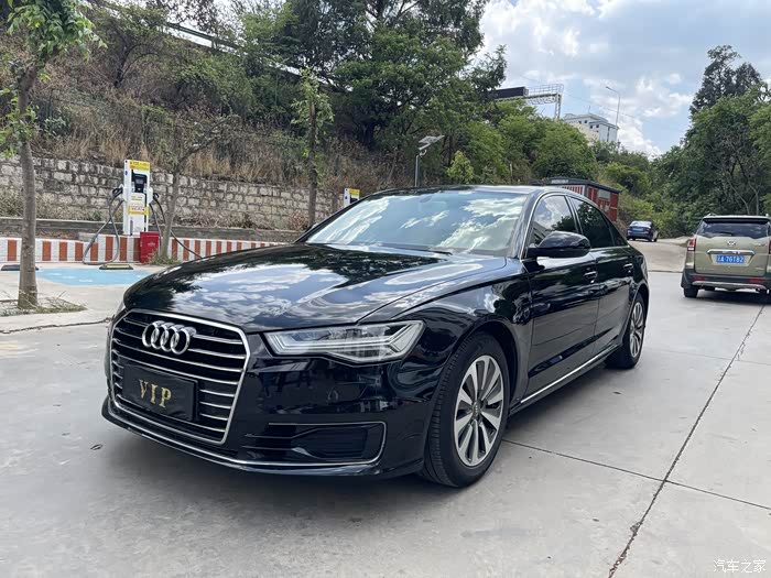 17年上牌奥迪a6l ,奥迪c7pa中期改款!2.5 v6f