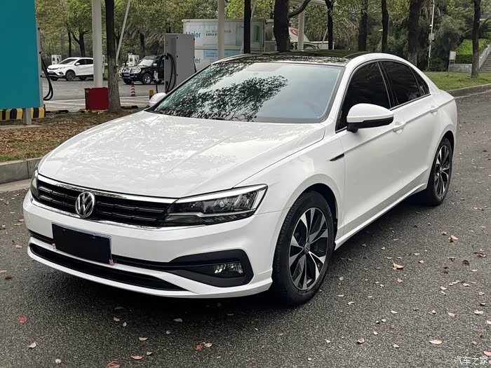 23年大众凌渡14t168万公里原版原漆选配四条