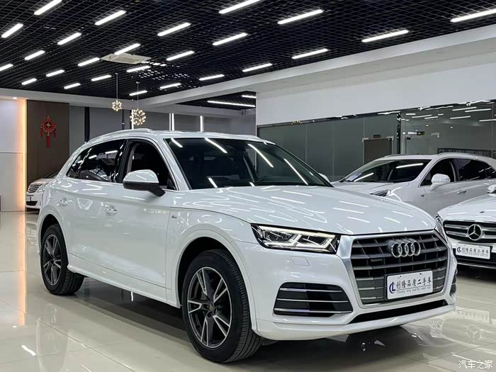 奥迪q5l 40tfsi 荣享时尚型 全车原