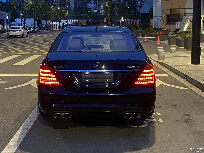 点击:>1|回复:>0奔驰amg论坛>帕加尼同款v12发动机开它的才是真大哥!