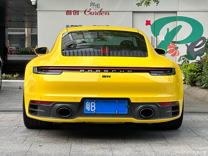 小姐姐自用车保时捷91121年上牌2万多公里选配波尔多