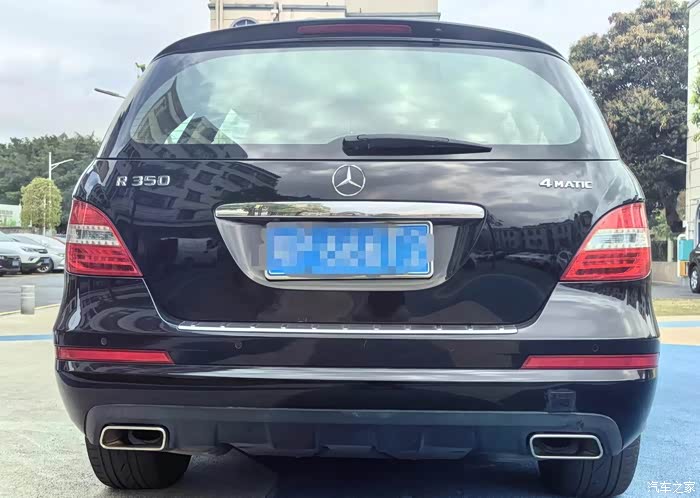 最新拿下12年12月进口奔驰r350六座商务车配置超高