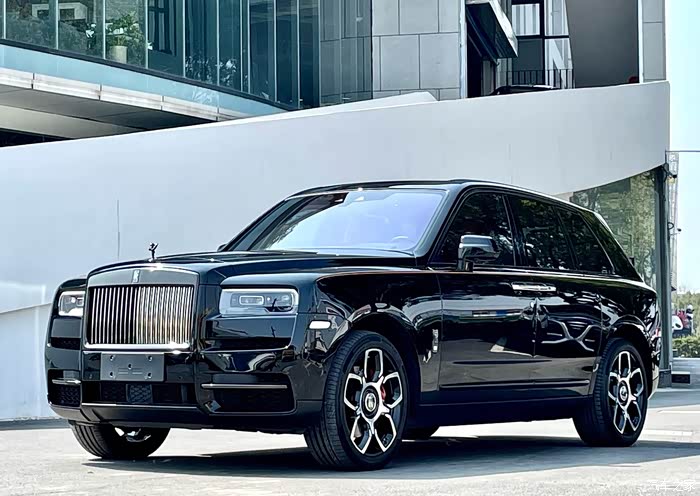 劳斯莱斯库里南bb 21年4月上牌, 安全行驶1万8千公里!