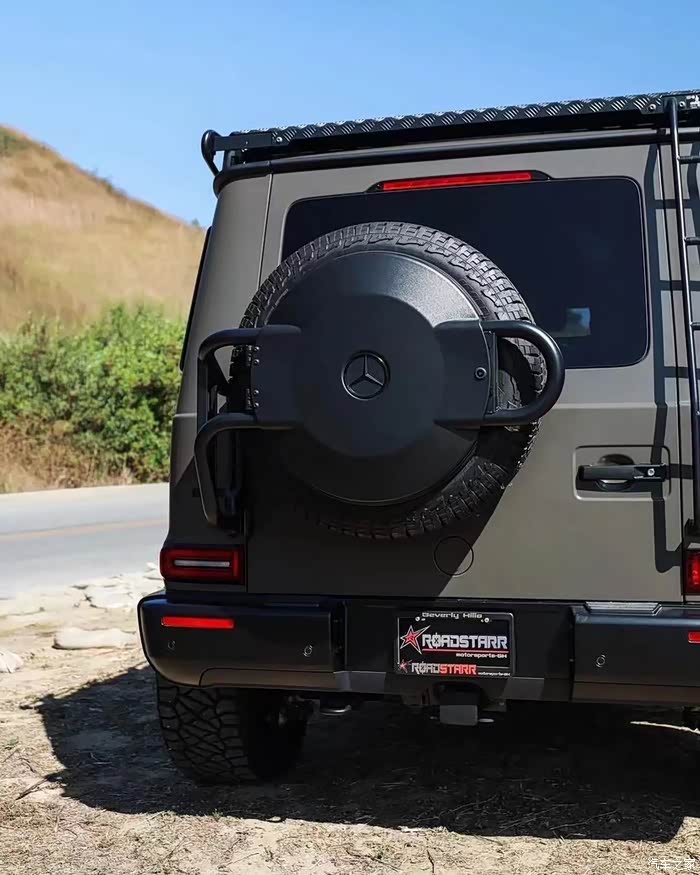 新款g500升级越野行李架备胎架巴博斯顶灯巴博斯