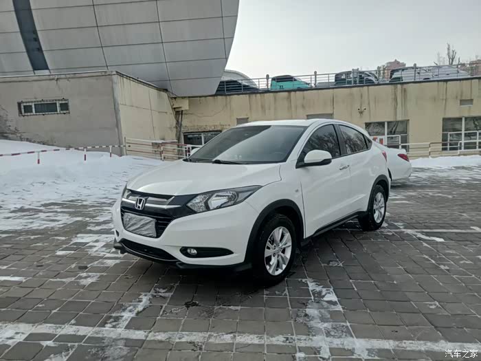 新到18年本田缤智自动15l全车原版二件补漆6万公