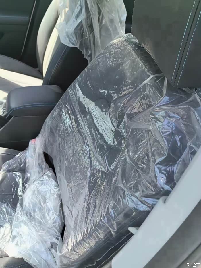 北汽eu300全新裸车出,也有包牌过户出,要的联系 !定金留