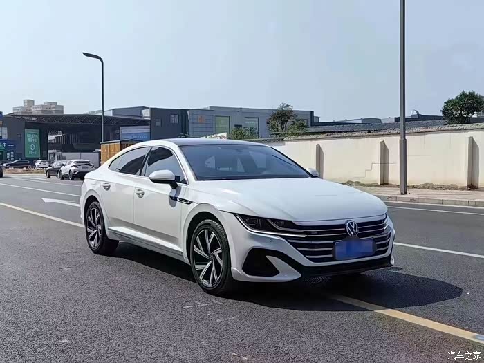 23年一汽大众cc330tsi炫目版安全行驶1万公里