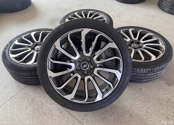 22寸路虎揽胜轮毂轮胎一套,喜欢的了解一下