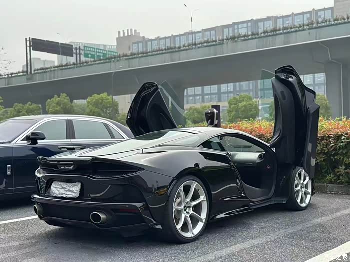 21年迈凯伦gt原版原漆全黑