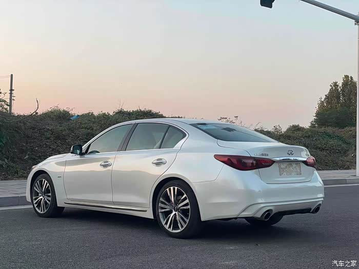 2023款 英菲尼迪q50l 2.0t 进享运动版 23年6