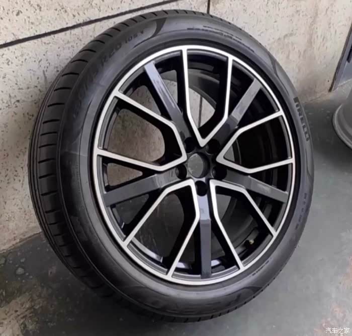 20寸奥迪q5l轮毂轮胎一套喜欢的看过来啦
