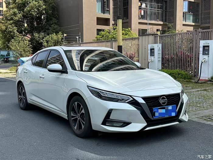 出一台21年日产轩逸自动16l悦享版原版原漆4万多