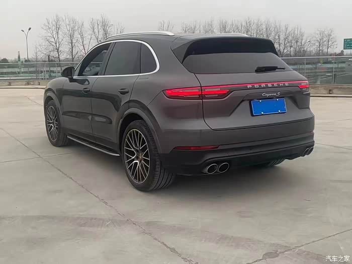 19年保时捷卡宴s原版原漆带车衣4万公里440p马力