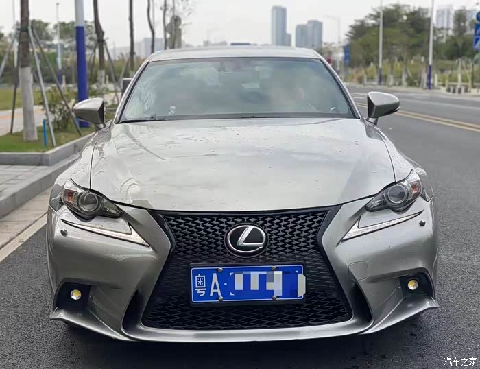 特价出13xx2017年4月雷克萨斯is200tfs