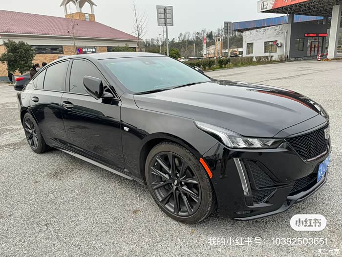 出一辆21年21款八月凯迪拉克铂金ct5黑色原版原漆去年三