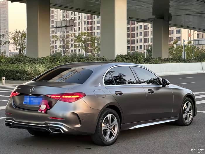 22年奔驰c200l竟然这个价