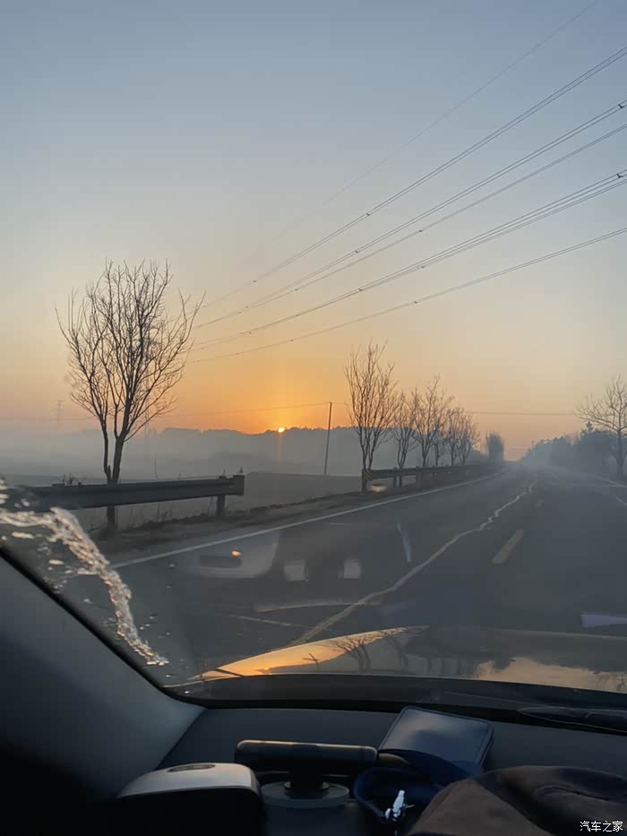 迎着太阳出发,迎接最美的2025年,2025的第一天就出发