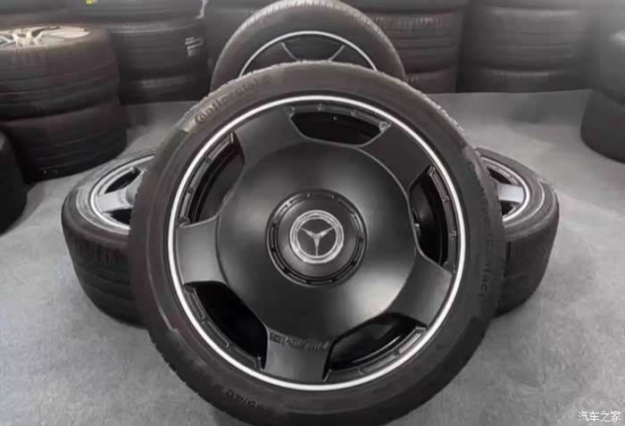 22寸奔驰g63原厂轮毂轮胎喜欢的来