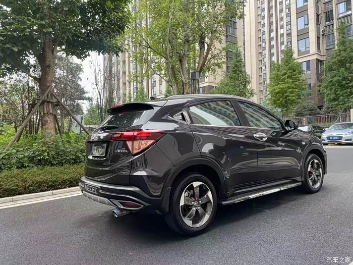 新到本田缤智18年上牌18l先锋版一键启动全景天