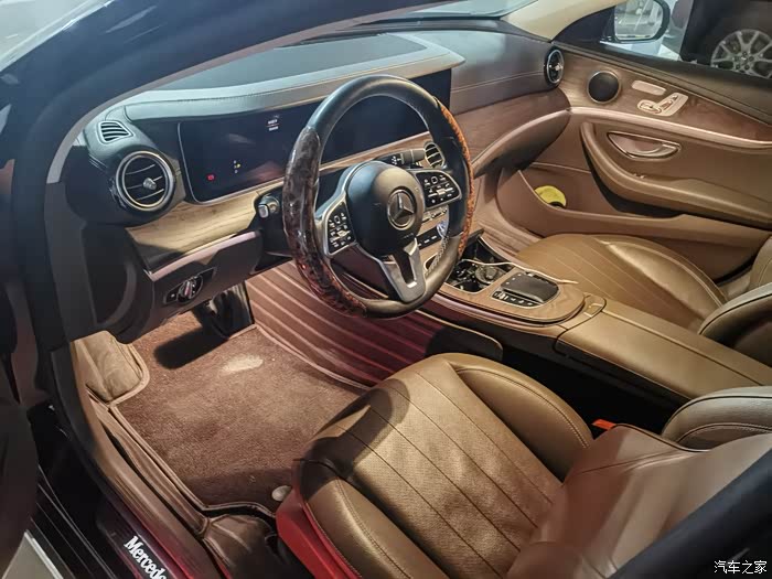 出一台18年19款上牌奔驰e300l立标105w公里车