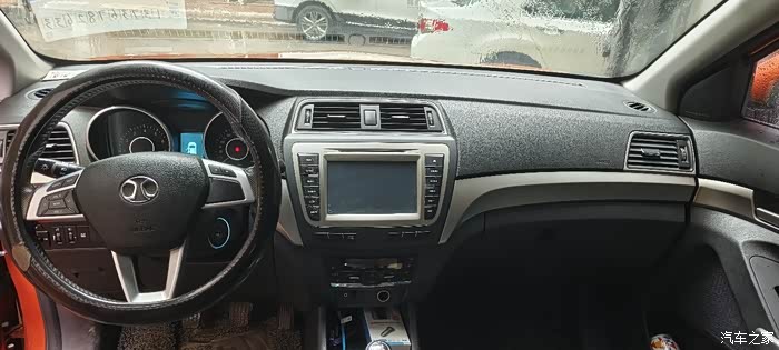 16年3月北汽绅宝x65,2.0t六速永春挡.动力足,多种驾