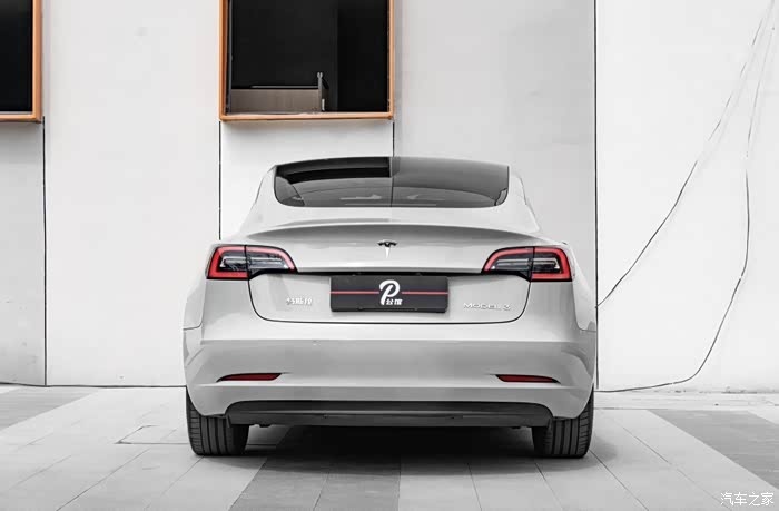 21款特斯拉model3标续21年12月出厂21年12月
