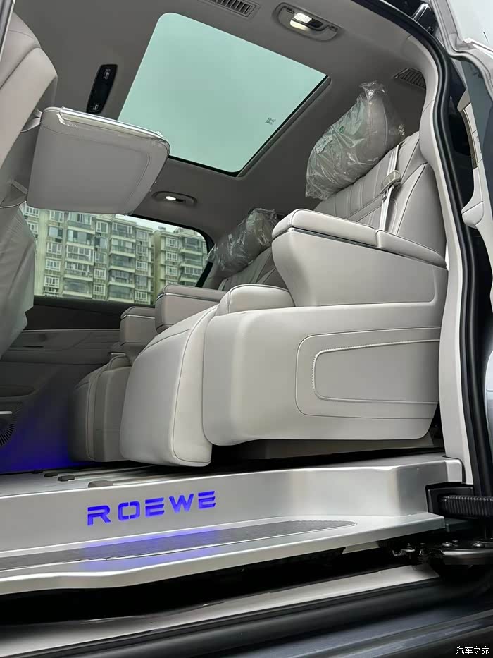 荣威imax8,全新升级地板和踏板,超性价比的车,不香吗?