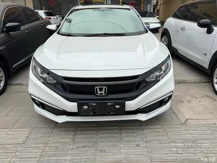 20年9月本田思域15t劲动版一手极品车况全车原厂