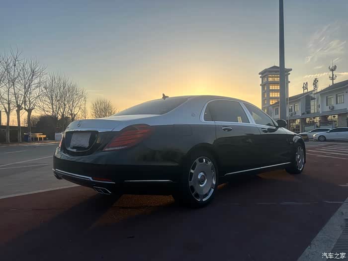 17年迈巴赫s400l全车车衣全车仅两个面做漆实表11
