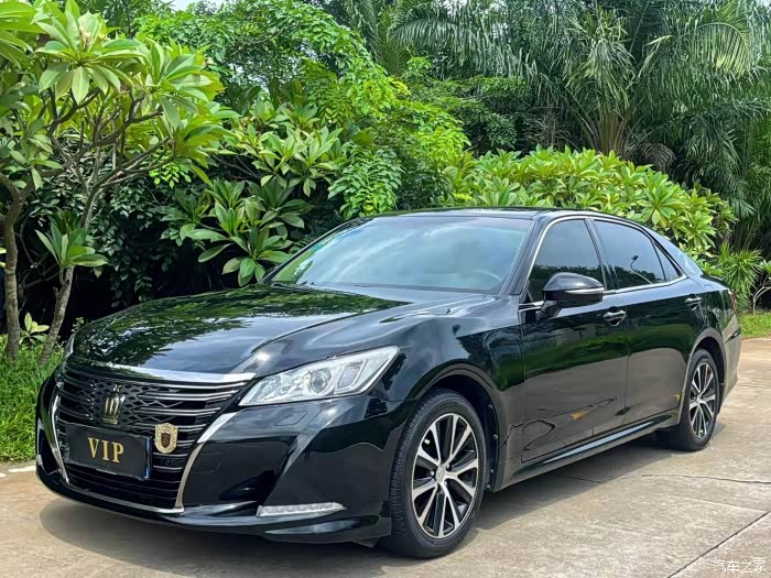 一代情怀丰田皇冠