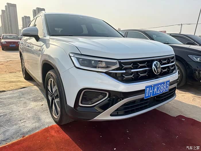 新到23年23款大众探岳280两驱豪华plus,8000公里