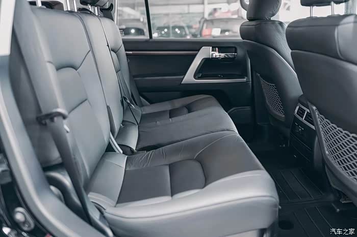 20年丰田陆巡4500d4d柴油一手原漆中东高配1