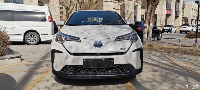 本人有辆21年的丰田奕泽纯电ev提速太猛了车况完美驾驶