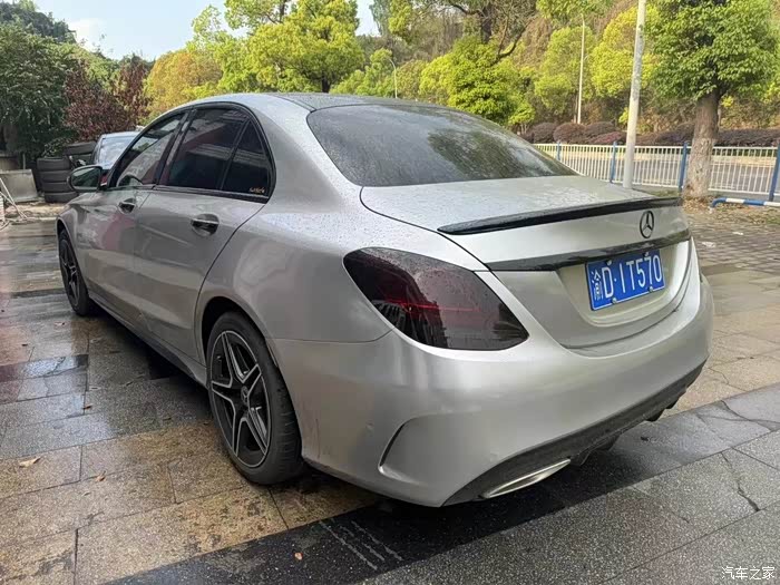 奔驰c26021年奔驰c260星耀珍藏版五星轮毂柏林