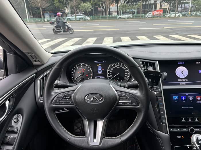 21年上牌英菲尼迪q50l目前一手车实表两万公里