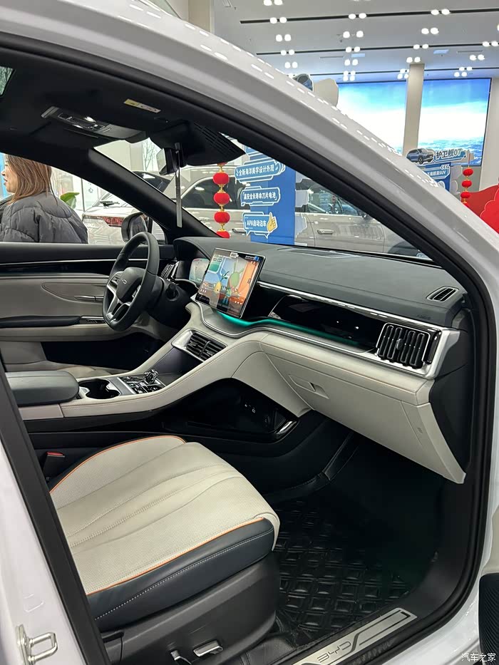 比亚迪宋dmi挺好