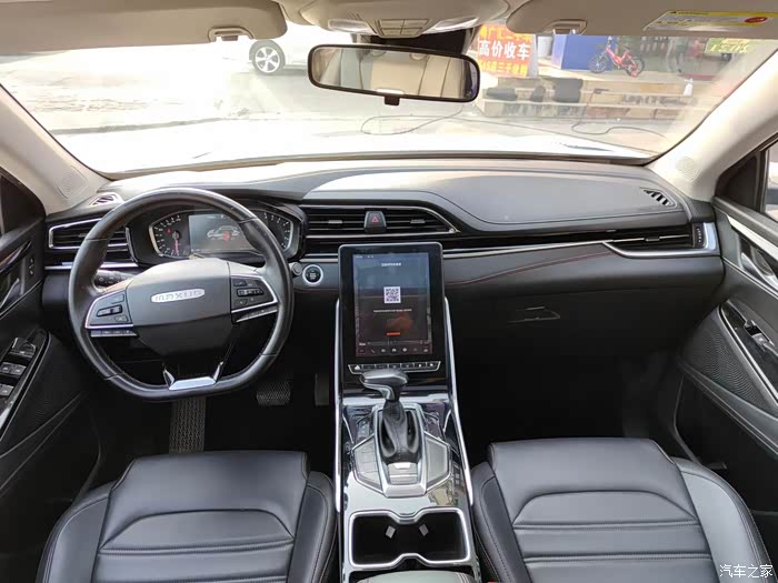 上汽大通d602020年11月上牌15t自动挡选配