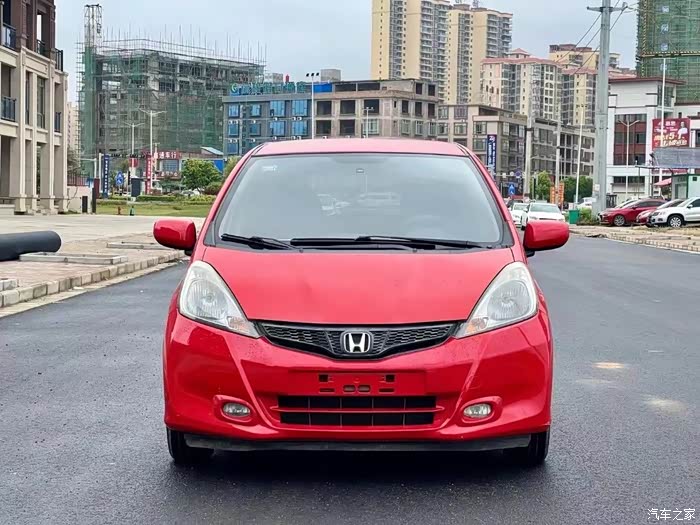 2012年10月一手车本田飞度13l自动