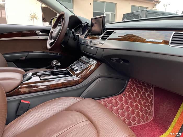 全款结清大本客户回头15年奥迪a8l30t四座高配