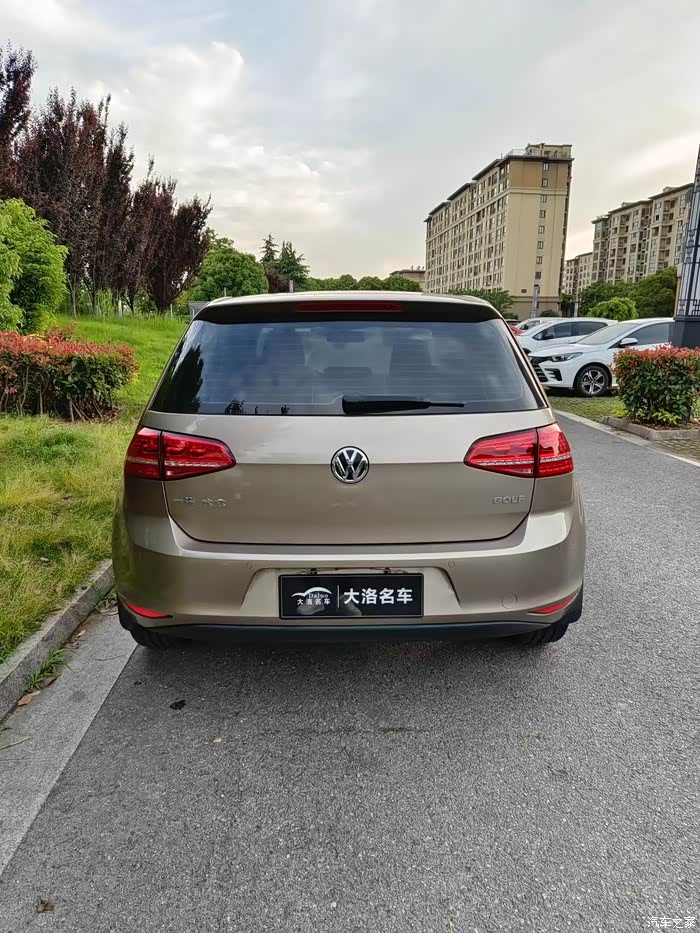 拿下16年大众高尔夫,1.6l 10万公里 织物座椅,大天窗